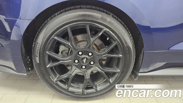 Ford Mustang Mach-E 2019 thumb 5