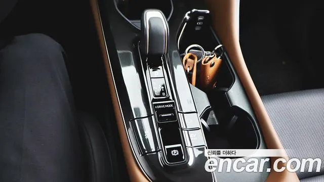 Toyota Crown 2024 thumb 9