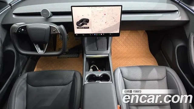 Tesla Model 3 2025 thumb 6