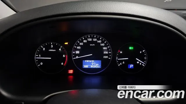 Hyundai Starex 2019 thumb 8