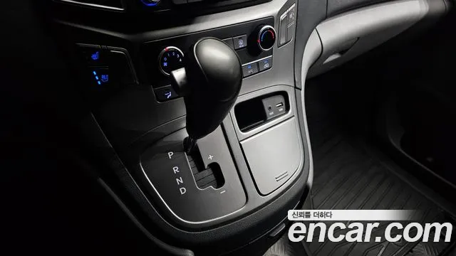 Hyundai Starex 2019 thumb 9