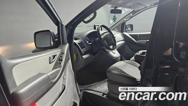 Hyundai Starex 2019 thumb 10