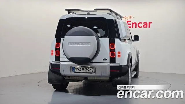 Land Rover Defender 2020 thumb 4