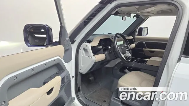 Land Rover Defender 2020 thumb 10