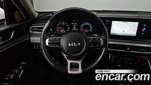 Kia K5 2023 thumb 12