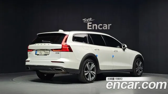 Volvo V60 2021 thumb 2