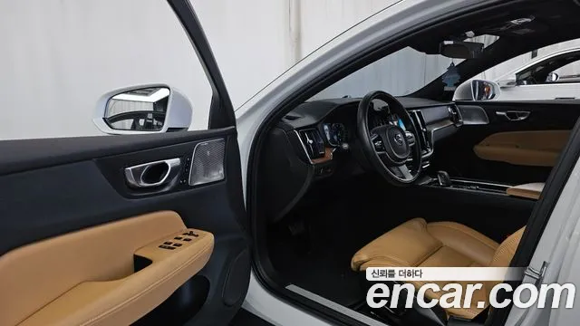 Volvo V60 2021 thumb 10