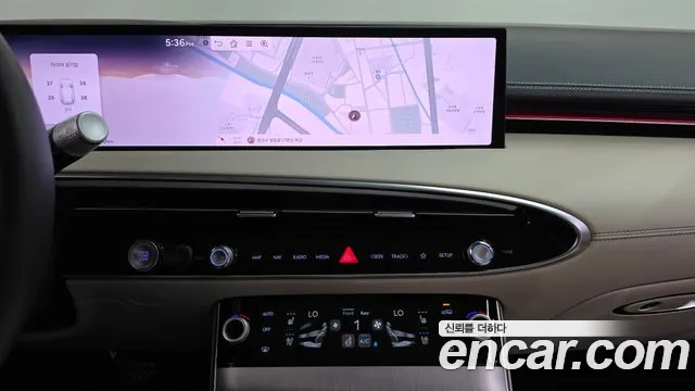 Genesis GV70 2025 thumb 12