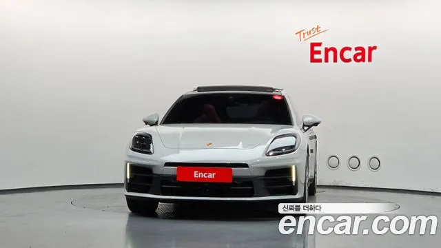 Porsche Panamera 2025 thumb 3