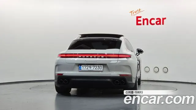 Porsche Panamera 2025 thumb 4