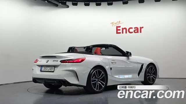 BMW Z4 2021 thumb 2