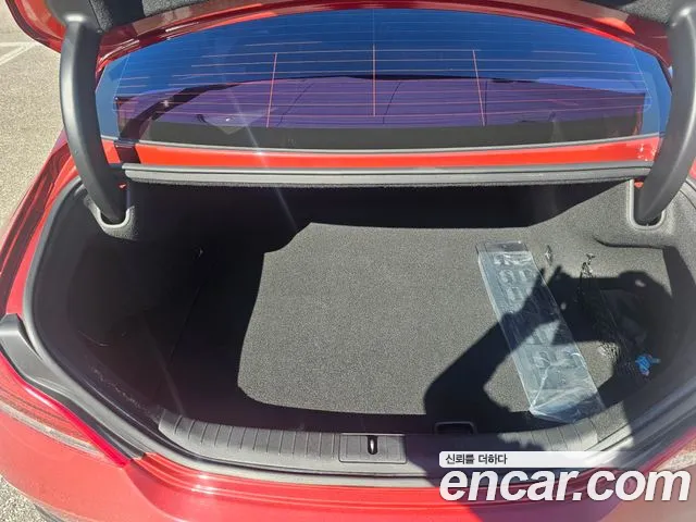 Genesis G70 2019 thumb 5