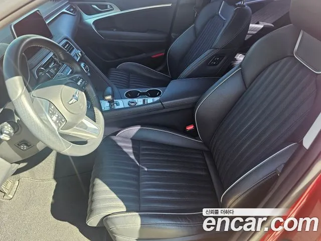 Genesis G70 2019 thumb 10
