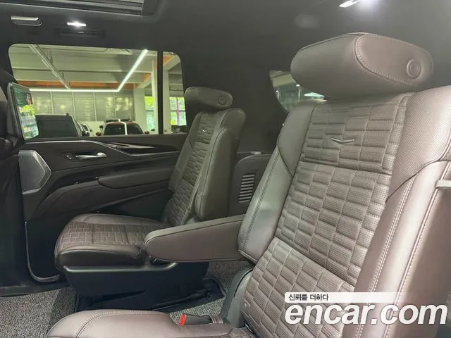 Cadillac Escalade 2023 thumb 9