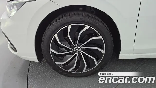 Volkswagen Golf Sportsvan 2022 thumb 5