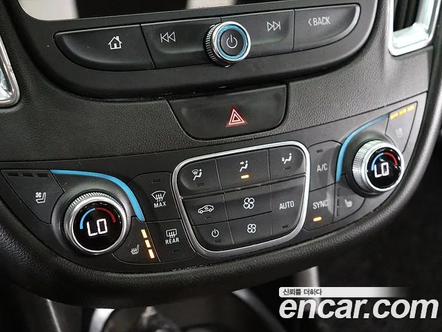 ChevroletGMDaewoo Malibu 2017 thumb 10