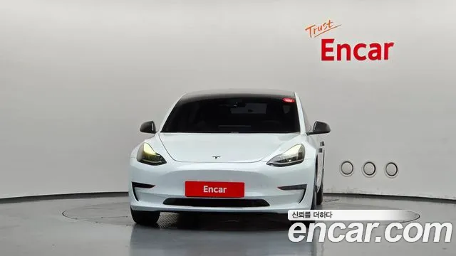 Tesla Model 3 2021 thumb 3