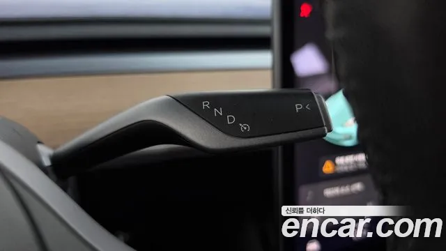 Tesla Model 3 2021 thumb 9