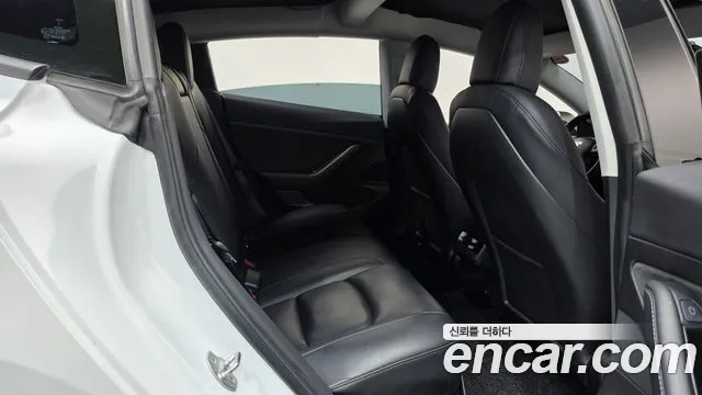 Tesla Model 3 2021 thumb 12