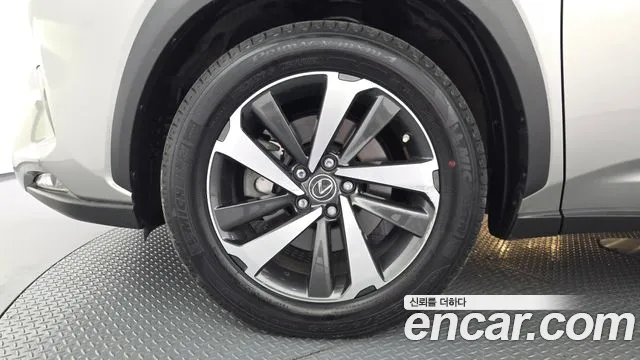 Lexus NX 2019 thumb 5