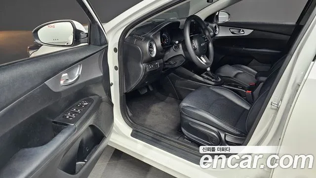 Kia K3 2022 thumb 10