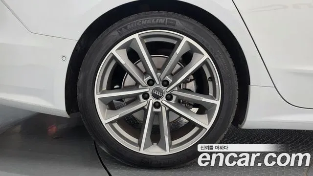 Audi A7 2020 thumb 5