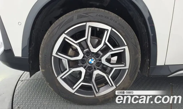 BMW X1 2024 thumb 5