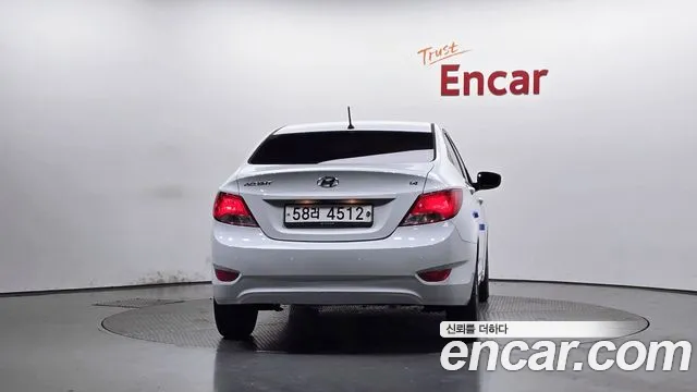 Hyundai Accent 2019 thumb 4