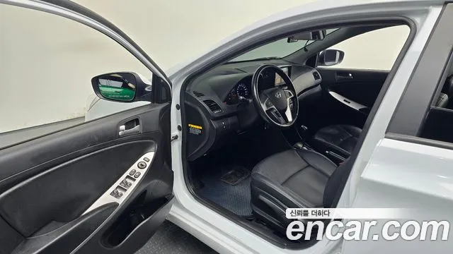Hyundai Accent 2019 thumb 11