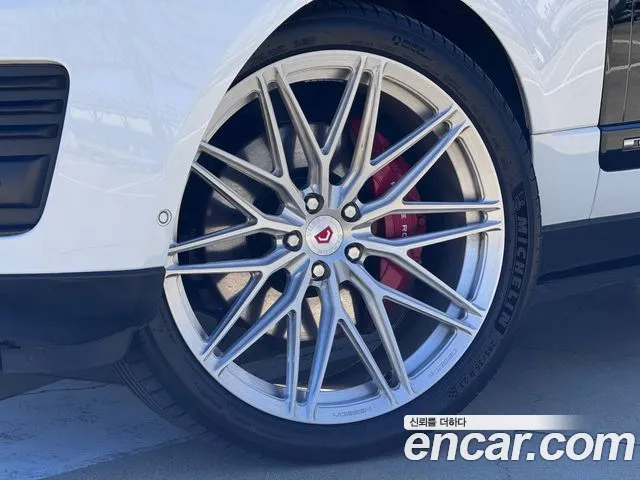 Land Rover Range Rover 2019 thumb 5