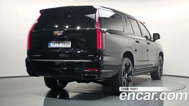 Cadillac Escalade 2025 thumb 2