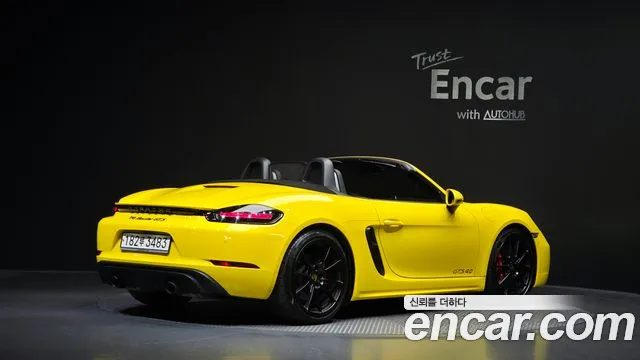 Porsche Cayman 2024 thumb 2