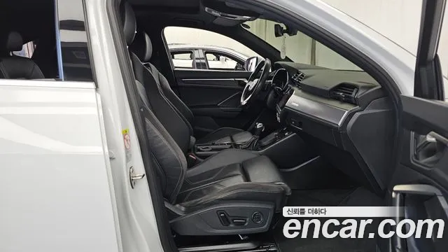 Audi Q3 2022 thumb 11