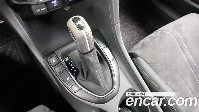 Hyundai Veloster 2022 thumb 9