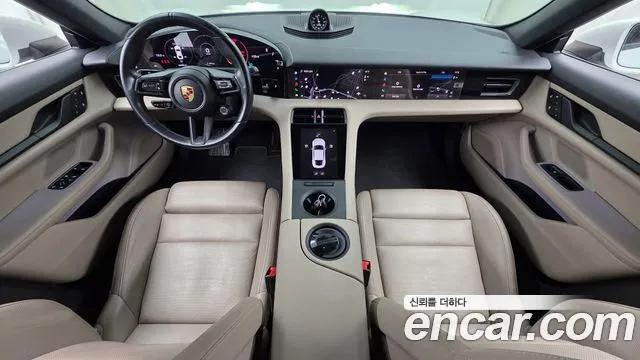 Porsche Taycan 2023 thumb 7