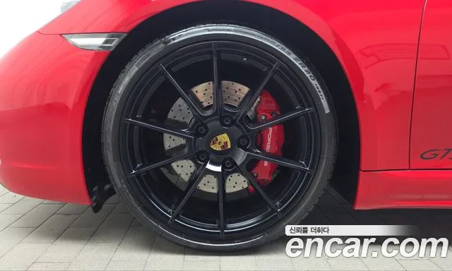 Porsche Cayman 2024 thumb 5