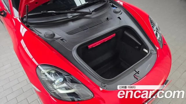 Porsche Cayman 2024 thumb 6