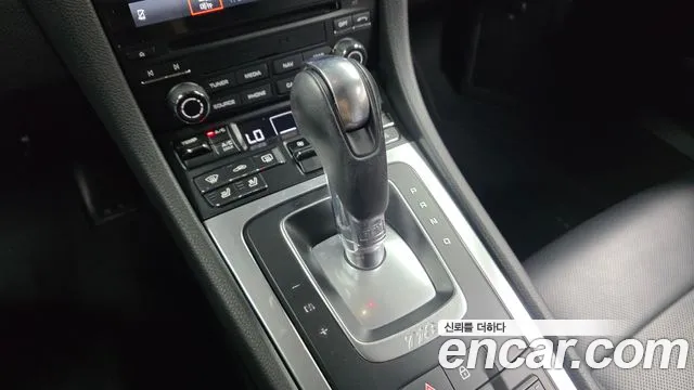 Porsche Cayman 2024 thumb 9