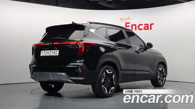 Kia Seltos 2024 thumb 2