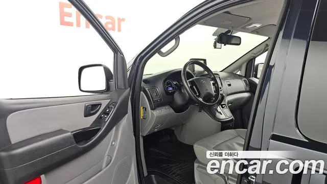 Hyundai Starex 2020 thumb 10