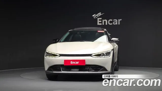 Kia EV6 2021 thumb 2