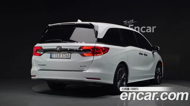 Honda Odyssey 2023 thumb 2
