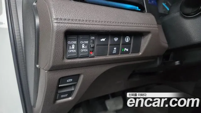 Honda Odyssey 2023 thumb 12