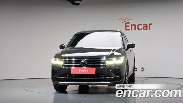 Volkswagen Tiguan 2021 thumb 3