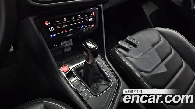 Volkswagen Tiguan 2021 thumb 9