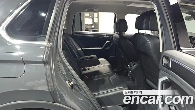 Volkswagen Tiguan 2021 thumb 12
