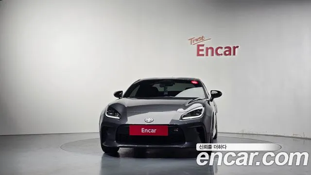 Toyota GT86 2025 thumb 3
