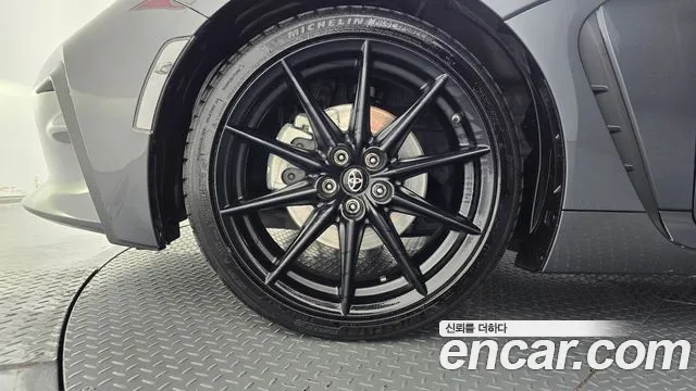 Toyota GT86 2025 thumb 5