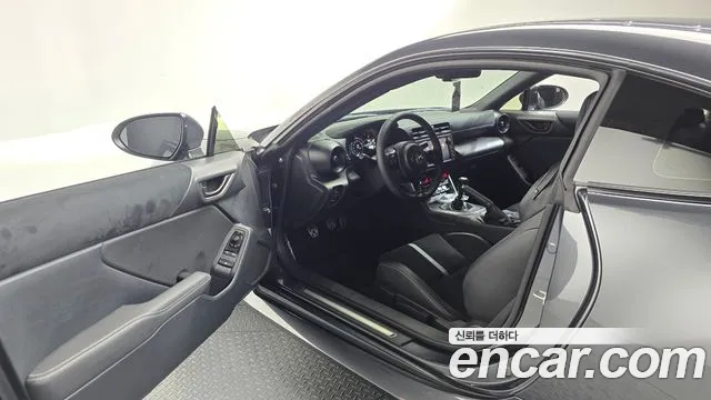 Toyota GT86 2025 thumb 10
