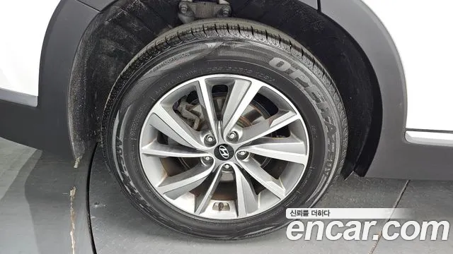 Hyundai Santa Fe 2019 thumb 5
